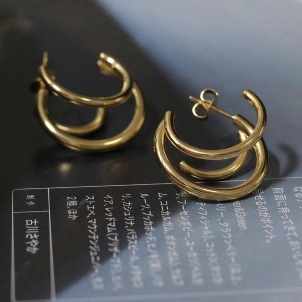 THREE HOOP EARRING